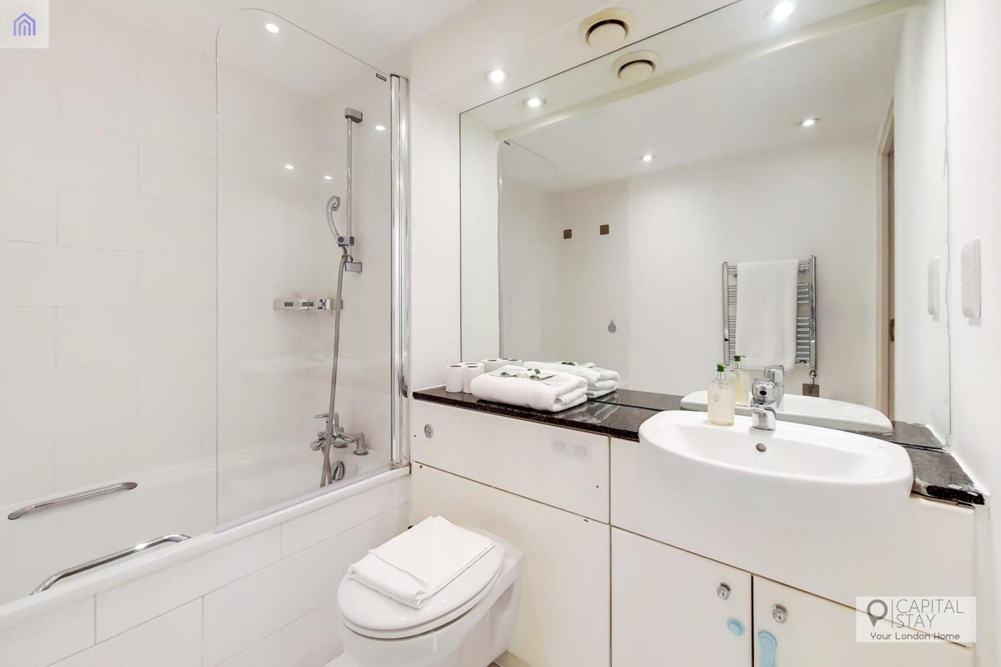 Fully Serviced Two Bed Apartment By Excel & O2 Лондон Экстерьер фото